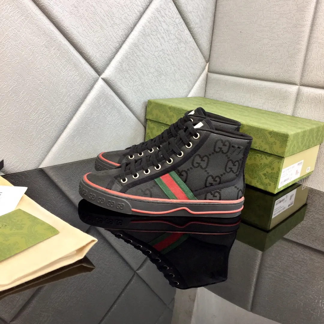 👟👟Ex-factory price 480👟👟 Women's Shoes Factory GUCCI 2020 latest classic 1977 low-cut double G canvas shoes, original purchase, 1:1 development, original lasting process. Size: 35-45/45. Customized items are non-returnable and must be paid first. . ...new version complete package...